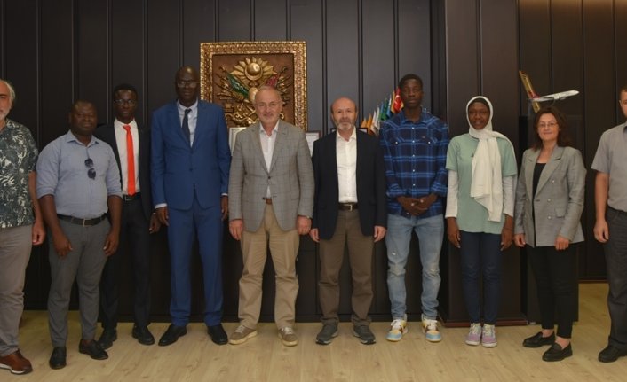OMÜ Rektörü Ünal, Senegalli mevkidaşı Mbaye'yi ağırladı
