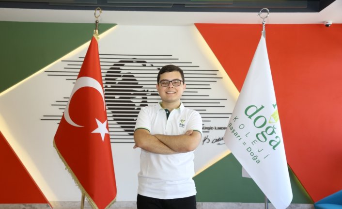 YKS Yabancı Dil Testi İngilizce Türkiye birincisi Doğa Koleji'nden