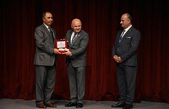 Türk Kızılay'dan kan bağışçılarına madalya