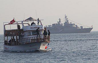 TCG Yavuz gemisi Sinop açıklarına demirledi
