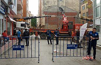 Sinop'ta yıkılma tehlikesi olan apartman ve bitişiğindeki binalar boşaltıldı