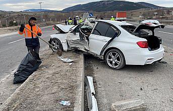 Karabük'te otomobille çarpışan hafif ticari aracın sürücüsü öldü