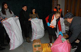 Ordu'da yaşayan Türkmenistanlı kadın depremzedeler için gönüllü çalışıyor