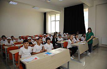Tokat'ta 30 ortaokul öğrencisi çocuk üniversitesinde eğitimlerine başladı