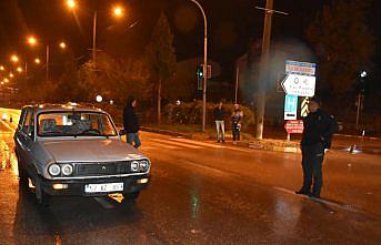 Sinop'ta otomobilin çarptığı 2 kişi yaralandı