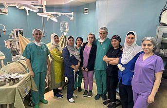 Farabi Hastanesi Başhekimi Tekinbaş, sağlık turizmi için gittiği Bakü'de ameliyat gerçekleştirdi