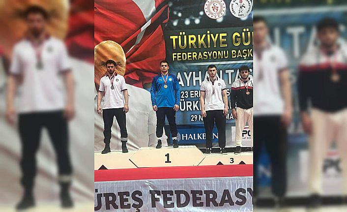 TOGÜ'lü öğrenciler güreşte Türkiye şampiyonu oldu