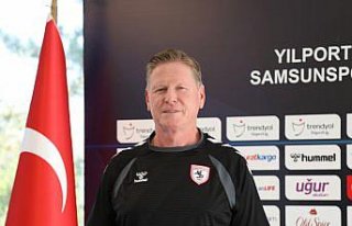 Samsunspor Teknik Direktörü Marcus Gisdol, oyunculara...