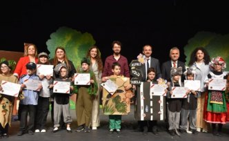 Trabzon'da “Yönetmen Öğretmen Tiyatro Festivali“ başladı