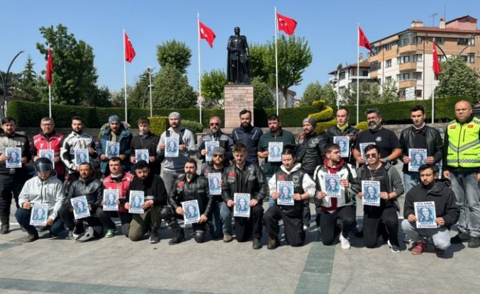 Bolu'da motokuryeler Balıkesir'deki meslektaşlarının öldürülmesine tepki gösterdi
