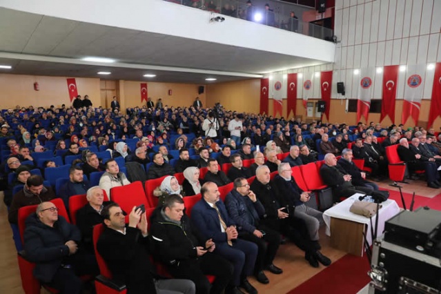 BAFRA BELEDİYESİ DEPREMDE HAYATINI KAYBEDENLER İÇİN  KUR'AN TİVALETİ VE DUA GECESİ DÜZENLEDİ