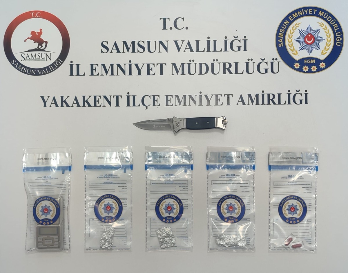 Yakakent'te uyuşturucu operasyonunda 2 zanlı yakalandı