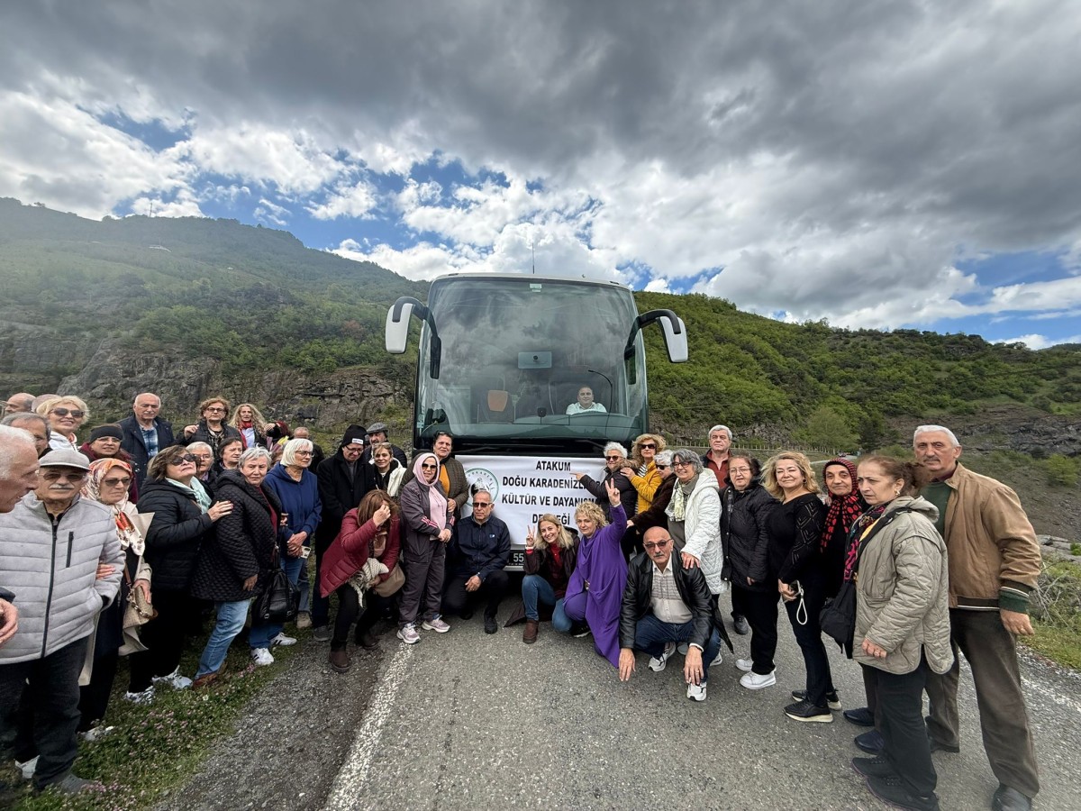 Doğu Karadenizliler Derneğinden Ayvacık'a kültür ve doğa gezisi