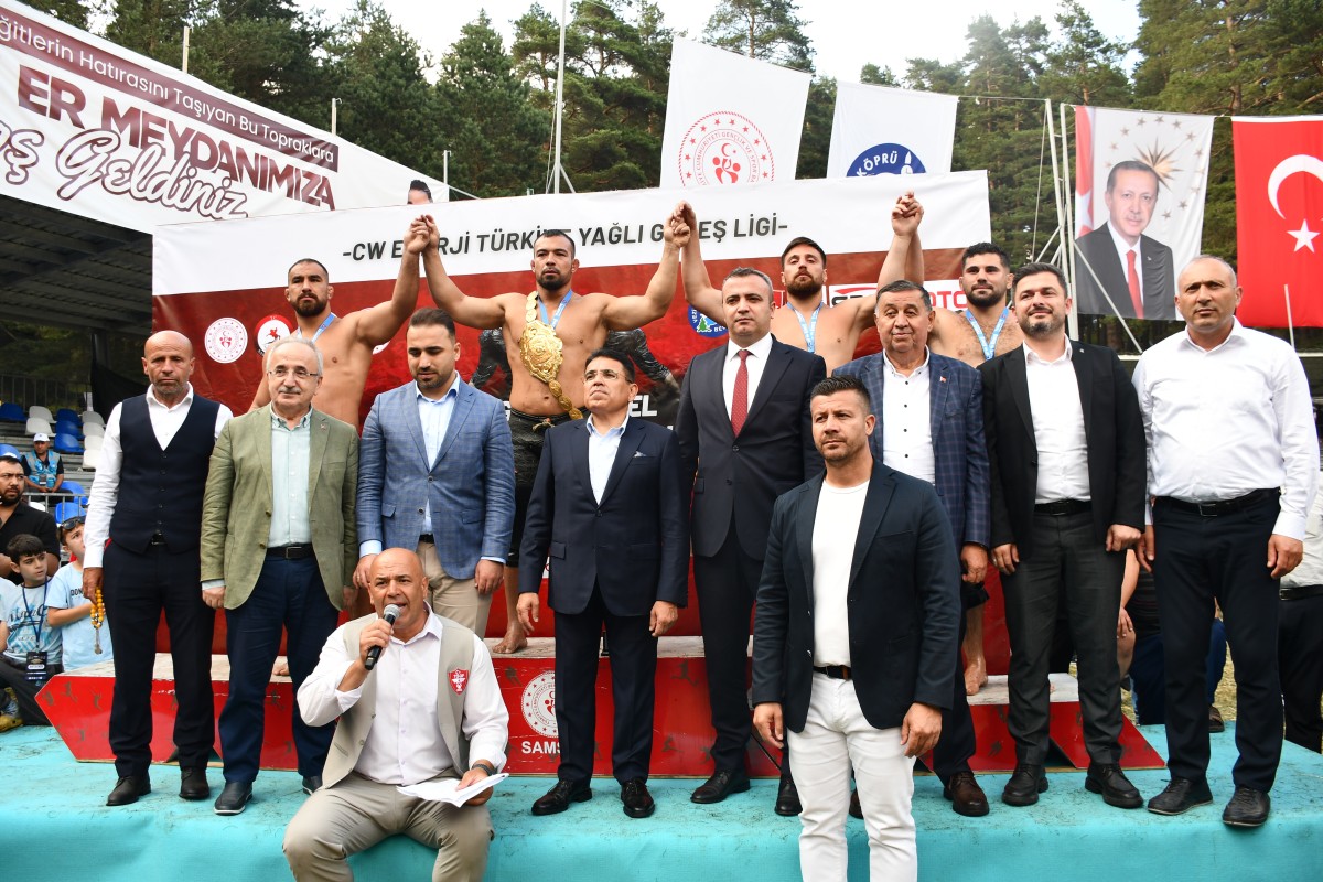 20. Kunduz Yağlı Güreşleri'nde Başpehlivan Yusuf Can Zeybek oldu