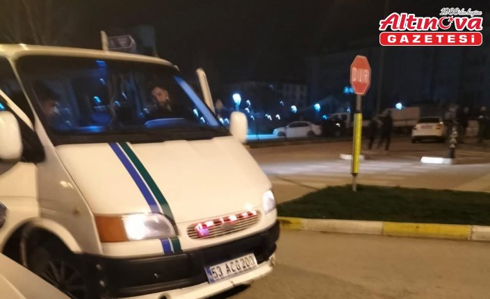 Çorum'da sürücünün yayayı darbetmesi güvenlik kamerasında