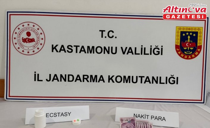 Kastamonu'da uyuşturucu operasyonunda 3 kişi tutuklandı