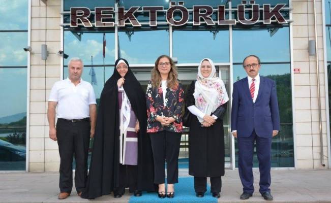 El Zahra Üniversitesi Rektörü Mollanazari, Düzce'de