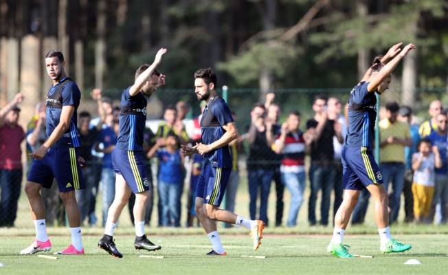 Fenerbahçe'de yeni sezon hazırlıkları sürüyor