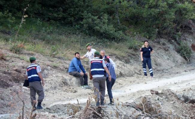 Hafriyat kamyonunun altında kalan sürücü öldü