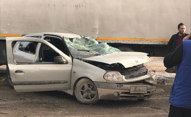 Trafik kazası güvenlik kamarasına yansıdı