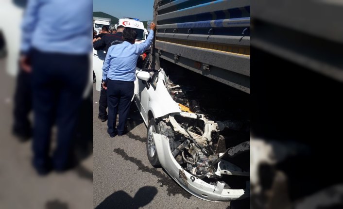 Anadolu Otoyolu'nda trafik kazası: 2 yaralı