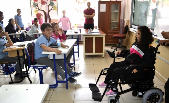 Akülü tekerlekli sandalye hayali gerçek oldu