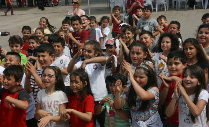 Akçakoca Belediyesinden karne şenliği