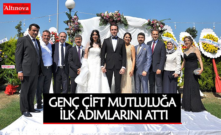 GENÇ ÇİFT MUTLULUĞA İLK ADIMLARINI ATTI