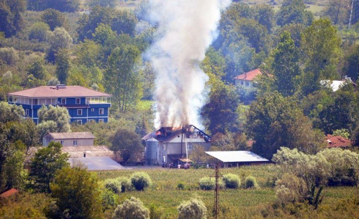 Gölyaka'da ev yangını