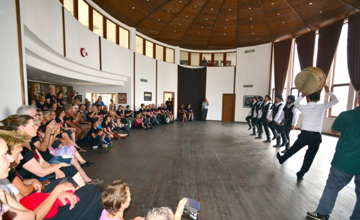 Folklor tutkunları Akçaabat'a geldi