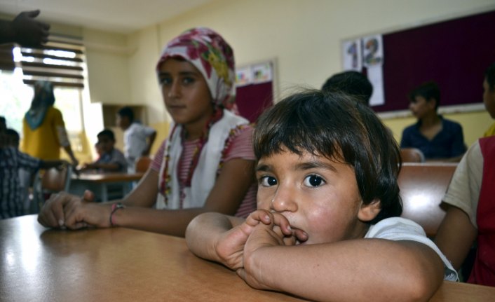 Mevsimlik işçilerin çocuklarına eğitim hizmeti