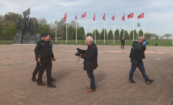 Müze olarak kullanılan vapurdan düşen öğrenci yaralandı