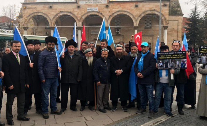 Doğu Türkistan için yürüyen grup Düzce'de