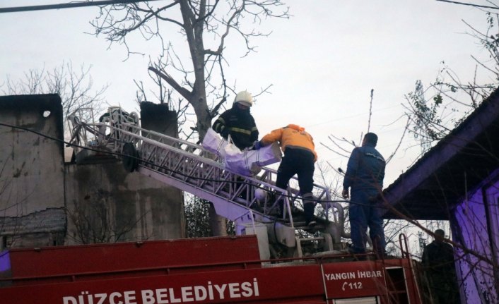 Düzce'de çıkan yangında 3 çocuk hayatını kaybetti