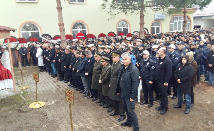 Şehit polis memuru son yolculuğuna uğurlandı