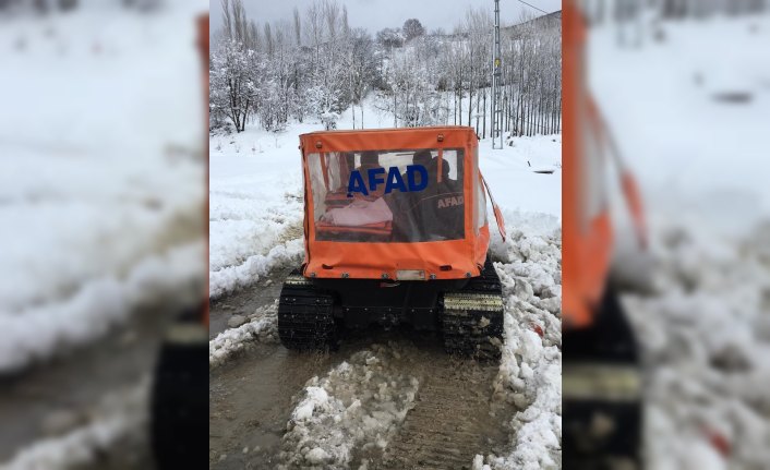 Tokat'ta köydeki hastaya 6 saatte ulaşıldı