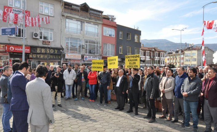 Sinop'ta öğretmen ile veli arasında 