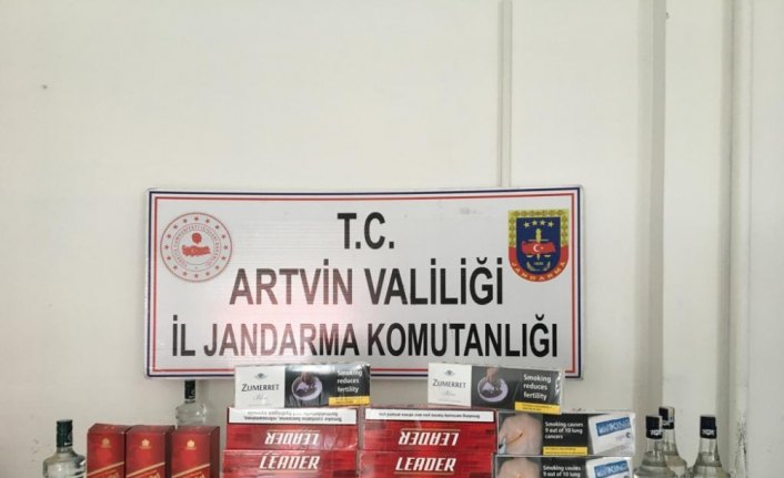 Artvin'de kaçak sigara ve içki operasyonu