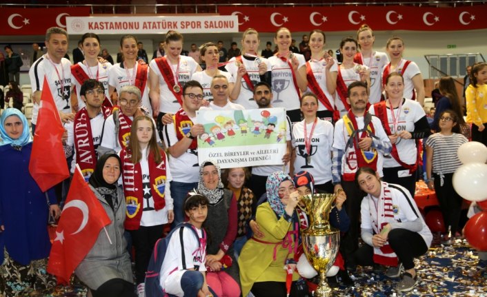 Kastamonu Belediyespor şampiyonluk kupasına kavuştu