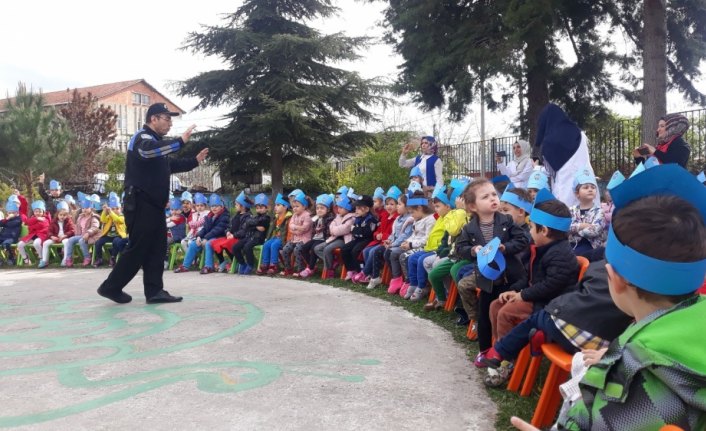 Toplum destekli polislerden anaokulu öğrencilerine eğitim