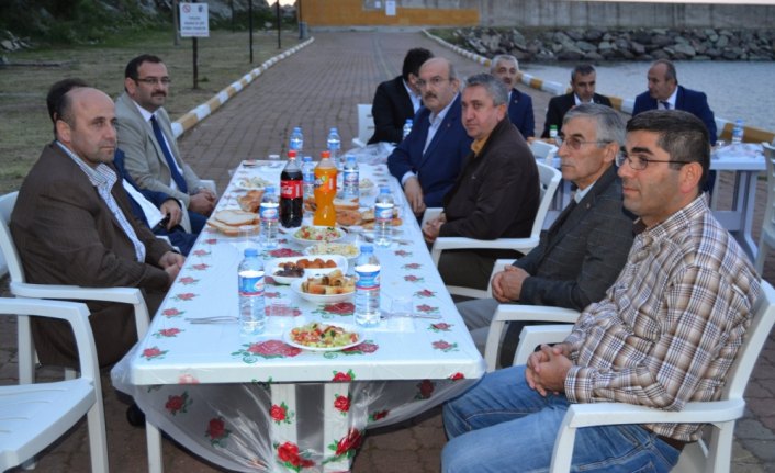 İlçe halkı iftarda bir araya geldi