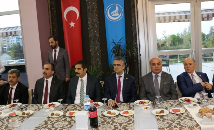 Ülkü Ocakları iftarda bir araya geldi