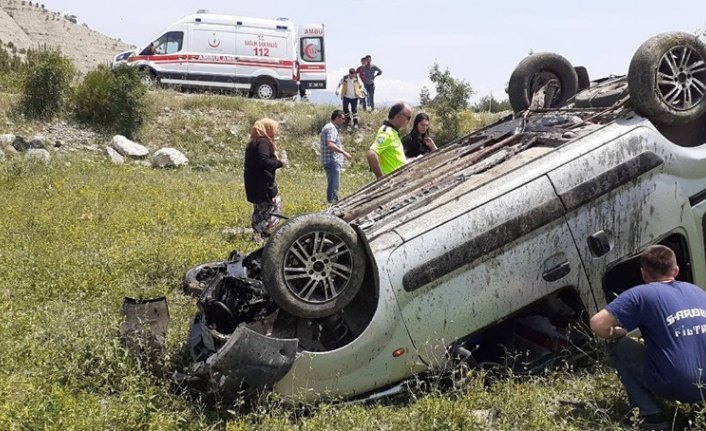 Bayram tatili yolunda trafik kazası: 5 yaralı