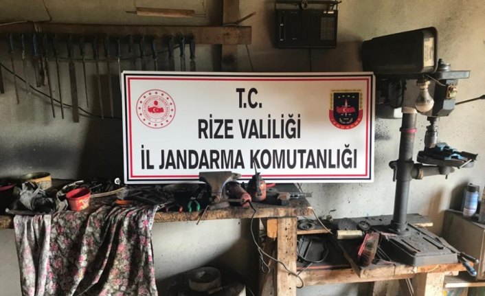 Rize'de ruhsatsız silah atölyelerine operasyon: 2 gözaltı