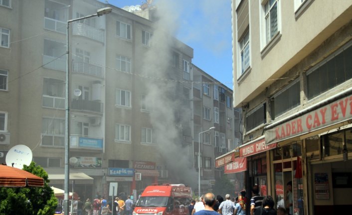 Samsun'da çarşı merkezinde yangın