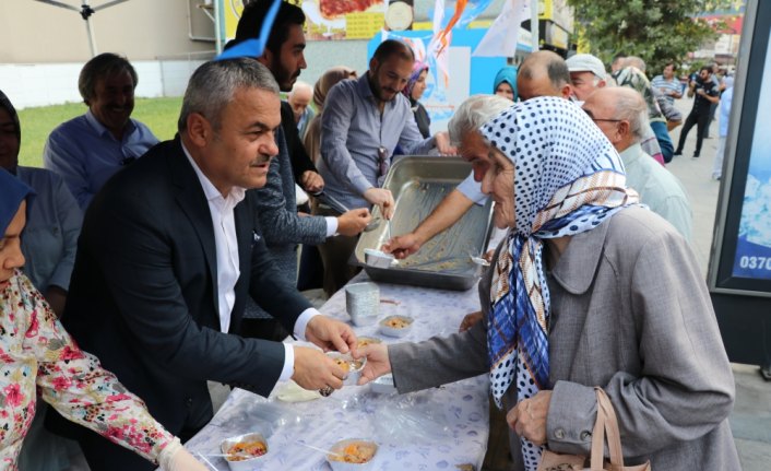 AK Parti'den Karabük'te aşure ikramı