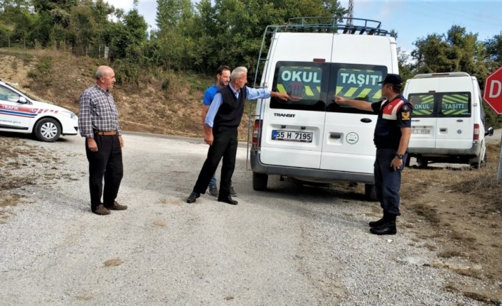 Kavak'ta okul servisleri denetlendi