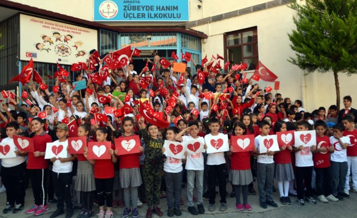 Barış Pınarı Harekatı'na öğrencilerden destek