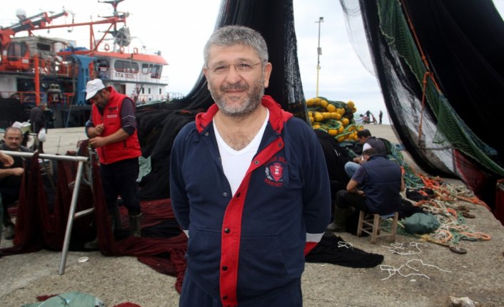 Karadeniz'de olumsuz hava koşulları balıkçıları zorluyor