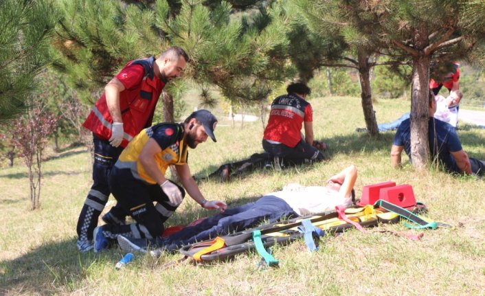 Zonguldak'ta gerçeği aratmayan trafik kazası tatbikatı